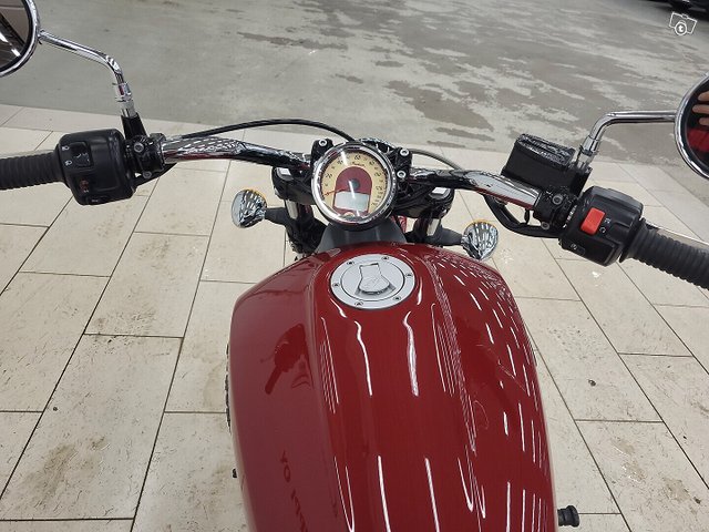 Indian Motorcycle SCOUT 11