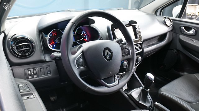 Renault CLIO 8