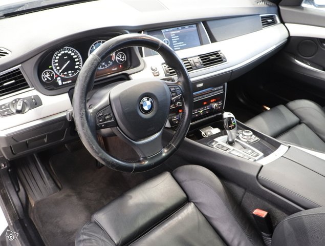 BMW 535 Gran Turismo 10