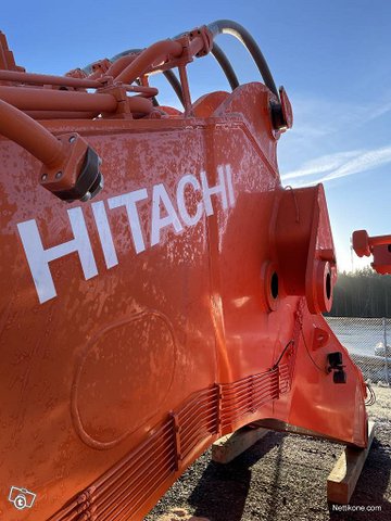 Hitachi EX1900 4