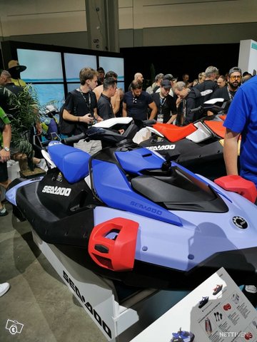 Sea-Doo Spark 2-Up Convenience Package 2