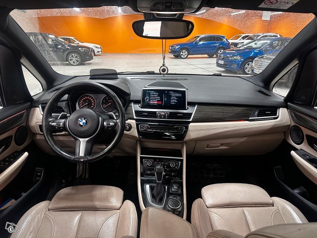 BMW 220 7