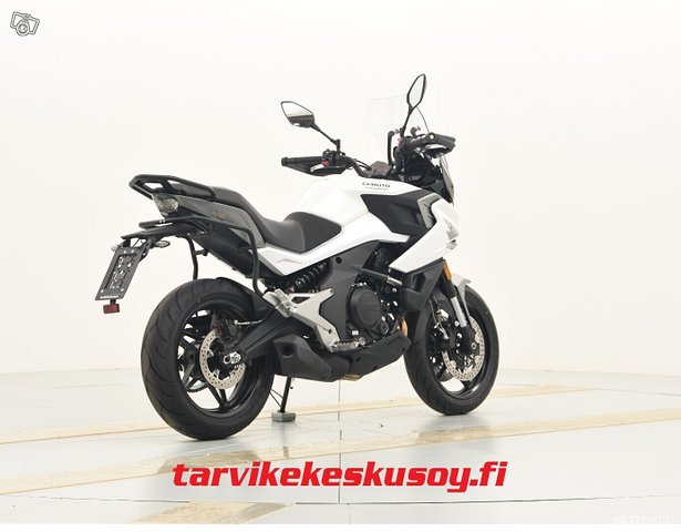 CFMOTO 700MT 4