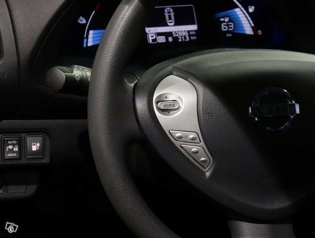 Nissan Leaf 11