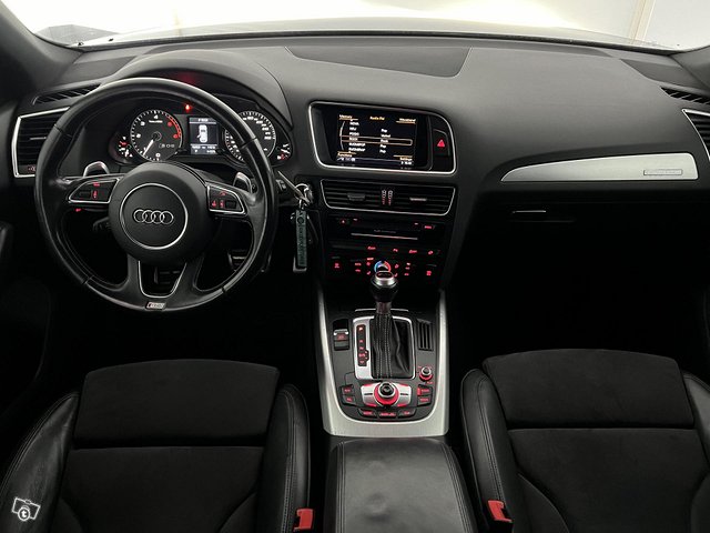Audi SQ5 5