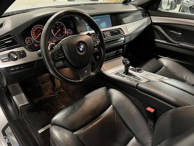 BMW M550d 16