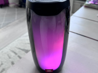 JBL Pulse 4 valokaiutin