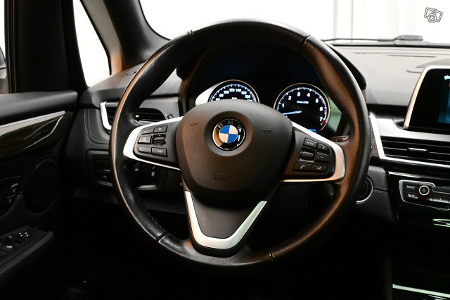 BMW 225 16