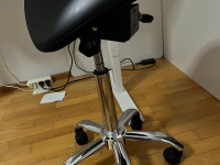 ErgoWork Comfort One saddle chair with gas spring