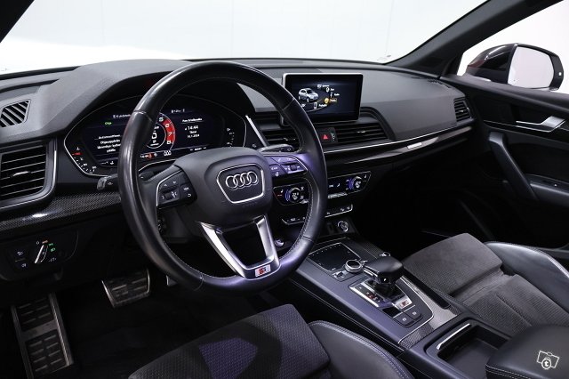 Audi SQ5 11