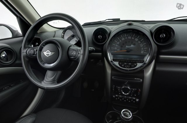 Mini Countryman 10