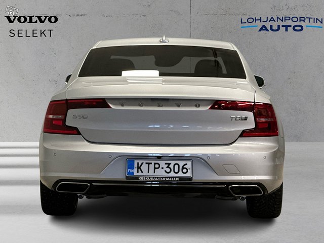 Volvo S90 4