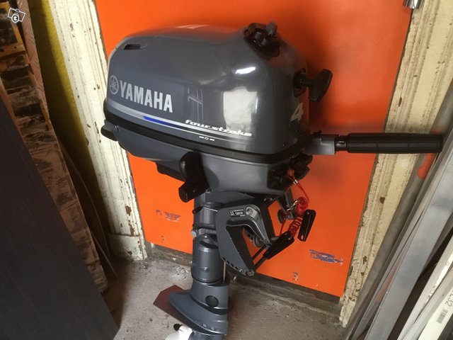 Yamaha F4 2