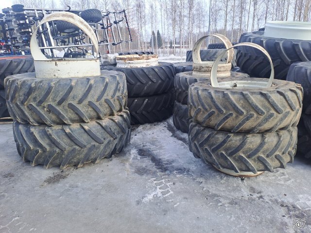 Michelin 650/65r38 / 540/65r28 Paripyörä Sarja Näitä Löytyy Useita, kuva 1