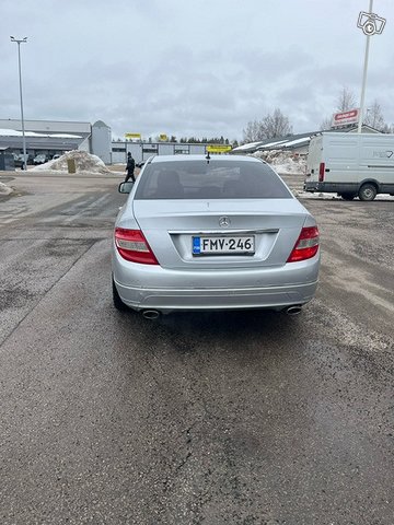 Mercedes-Benz C 320 6