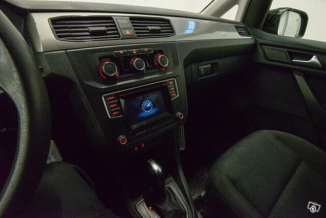Volkswagen Caddy Maxi 17
