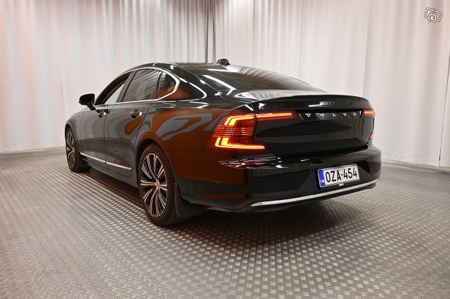 Volvo S90 5