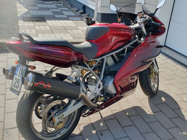 Ducati Supersport 750 2