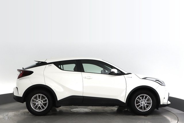 Toyota C-HR 6