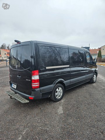 Mercedes-Benz Sprinter 4