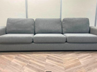 Harmaa 3:n sohva