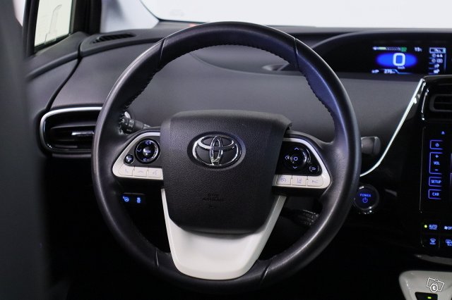 Toyota Prius 17