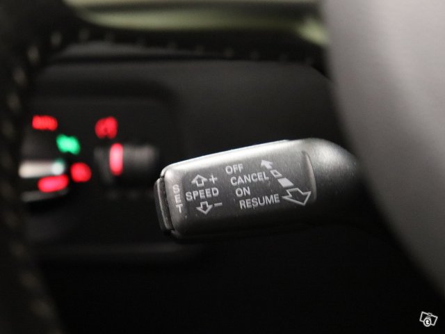 Audi TT RS 18