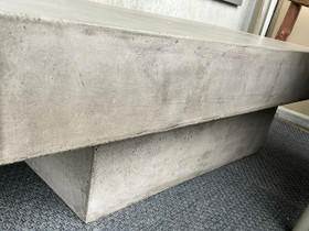 Vepslisen betoni pyt ja kaksi jakkaraa, Pihakalusteet ja grillit, Piha ja puutarha, Helsinki, Tori.fi