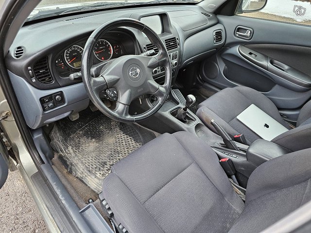 Nissan Almera 10