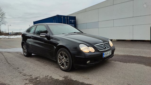 Mercedes-Benz C-sarja 9