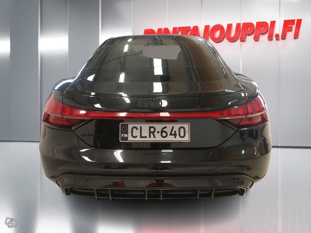 Audi E-tron GT 5