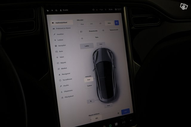 Tesla Model S 23