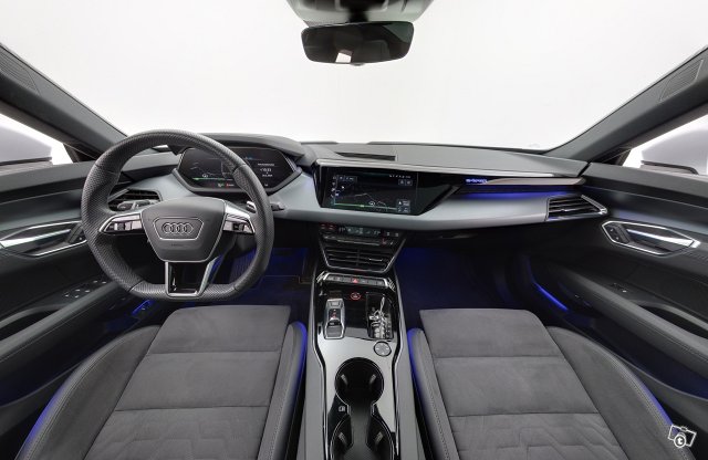 Audi E-tron GT 9
