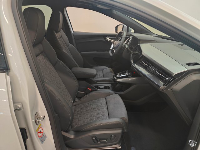 Audi Q4 E-tron 9