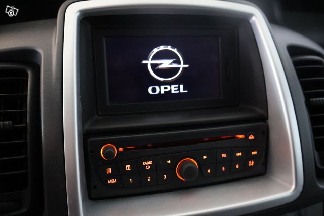 Opel Vivaro 16