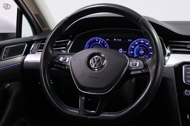 Volkswagen Passat 19