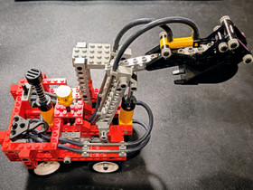 LEGO Technic 8837 Pneumatic Excavator, Pelit ja muut harrastukset, Pyty, Tori.fi