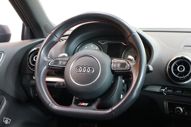 Audi S3 15