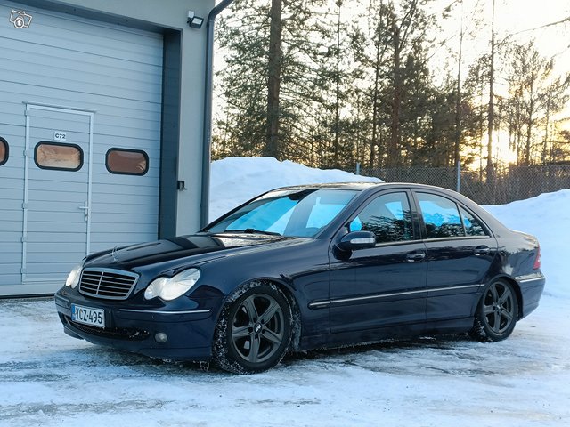 Mercedes-Benz C-sarja 1