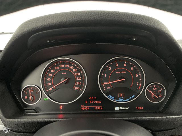 BMW 330 16