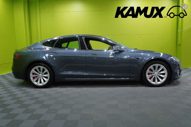 Tesla Model S 2