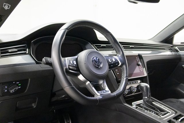 Volkswagen Arteon 8