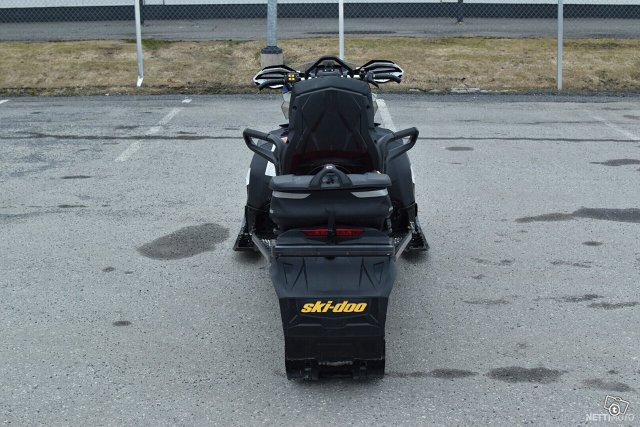 Ski-Doo Renegade 7