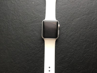 Apple watch series 1 42mm s ja m rannekeella