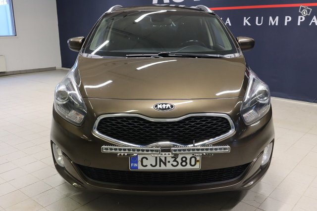 Kia Carens 4