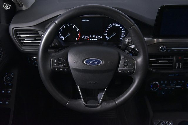 Ford Focus 24