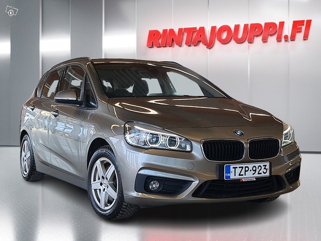 BMW 220 1