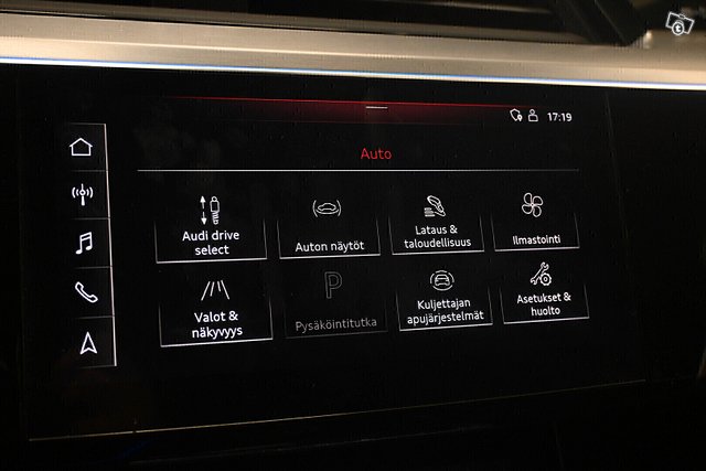 Audi E-tron 19