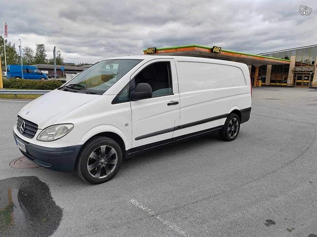 Mercedes-Benz Vito 2