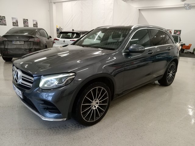 Mercedes-Benz GLC 3